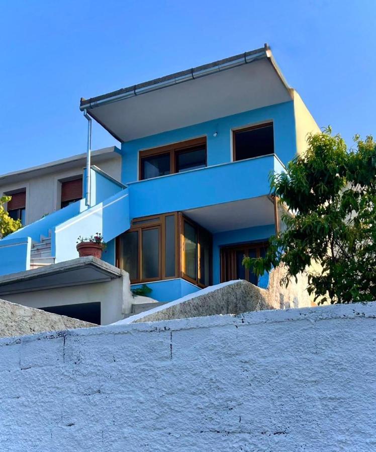 Blue Guesthouse Gjirokaster Exterior photo