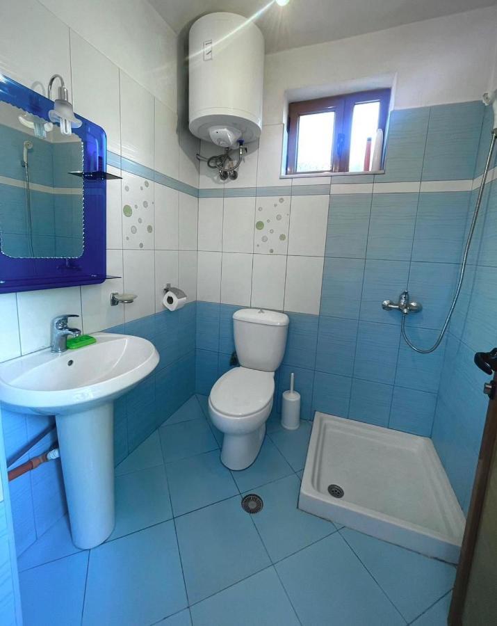 Blue Guesthouse Gjirokaster Exterior photo