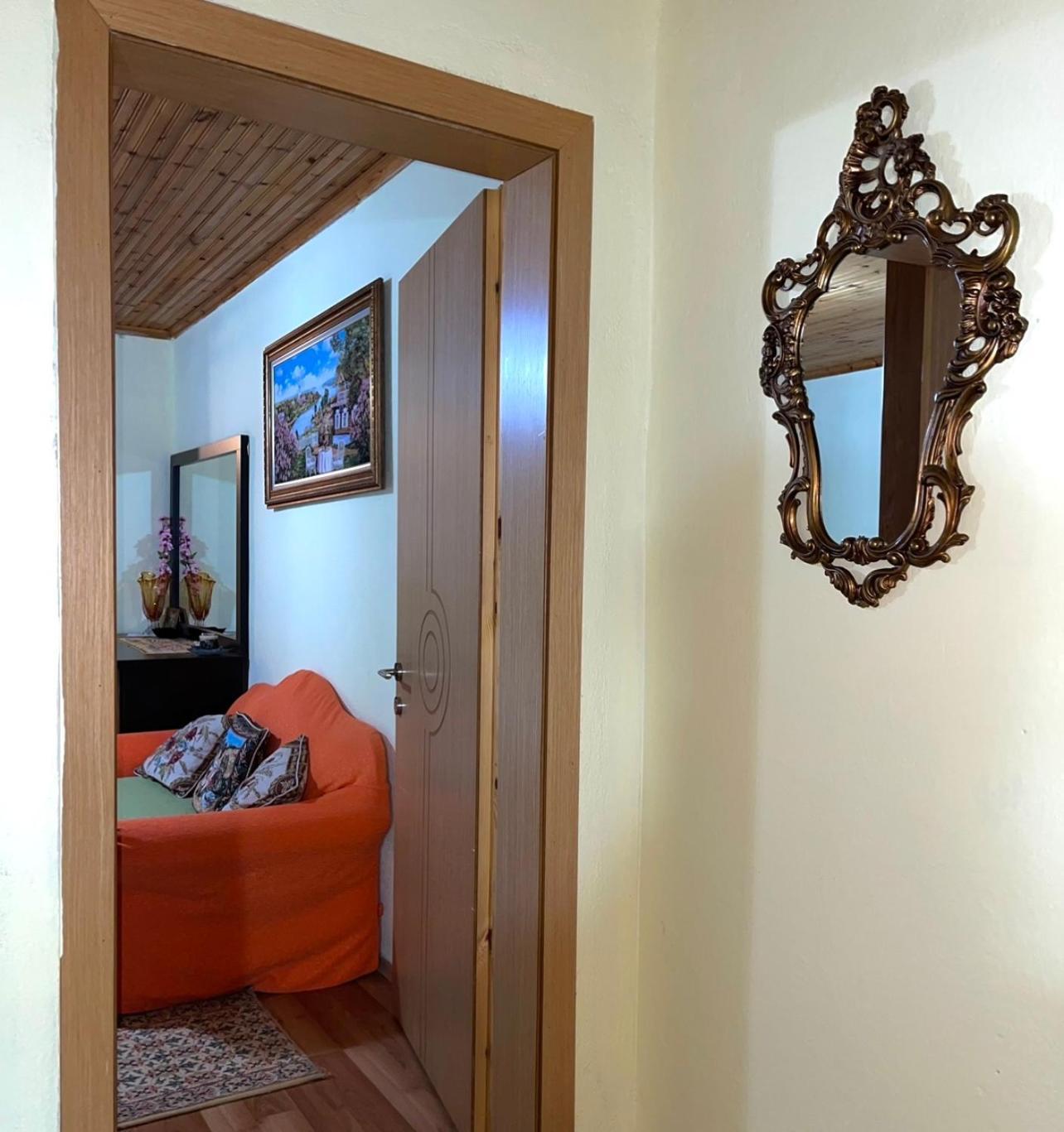 Blue Guesthouse Gjirokaster Exterior photo